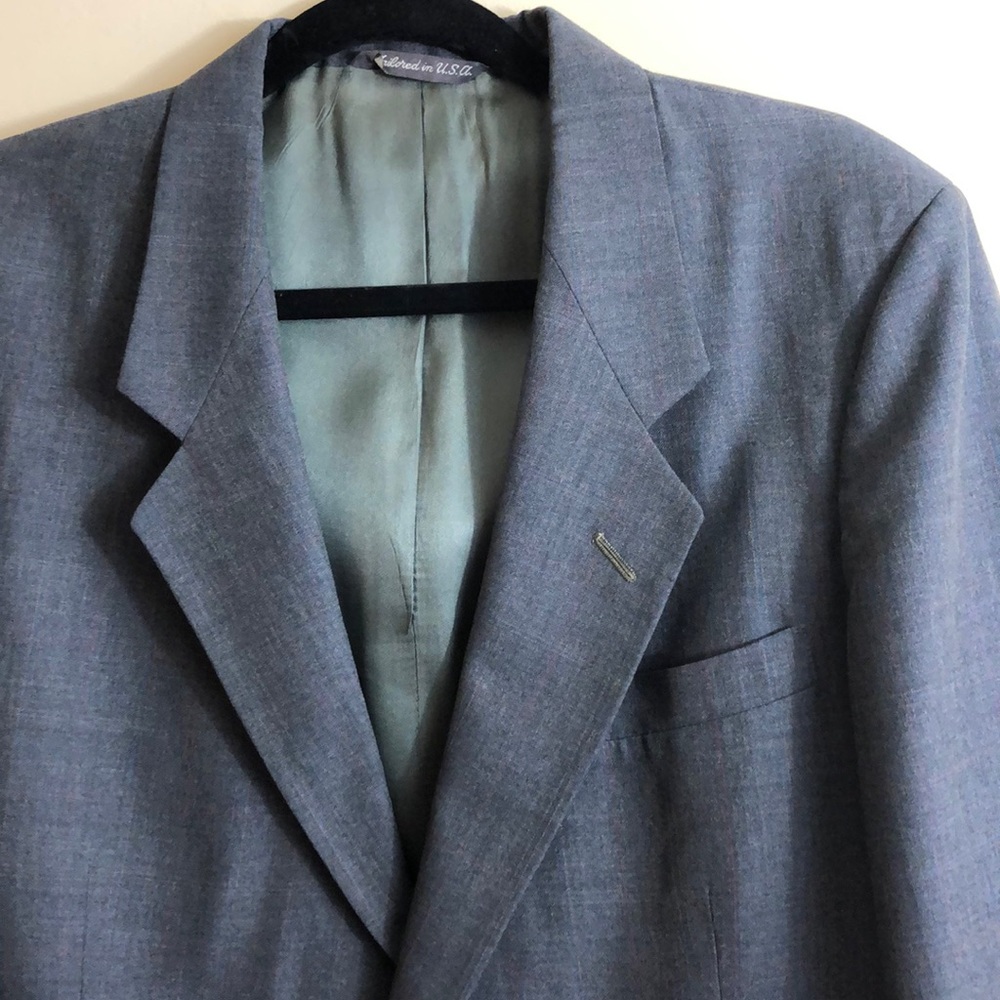 Gentry “Trim Fit” Gray Blazer w/ Thin Stripes 42L